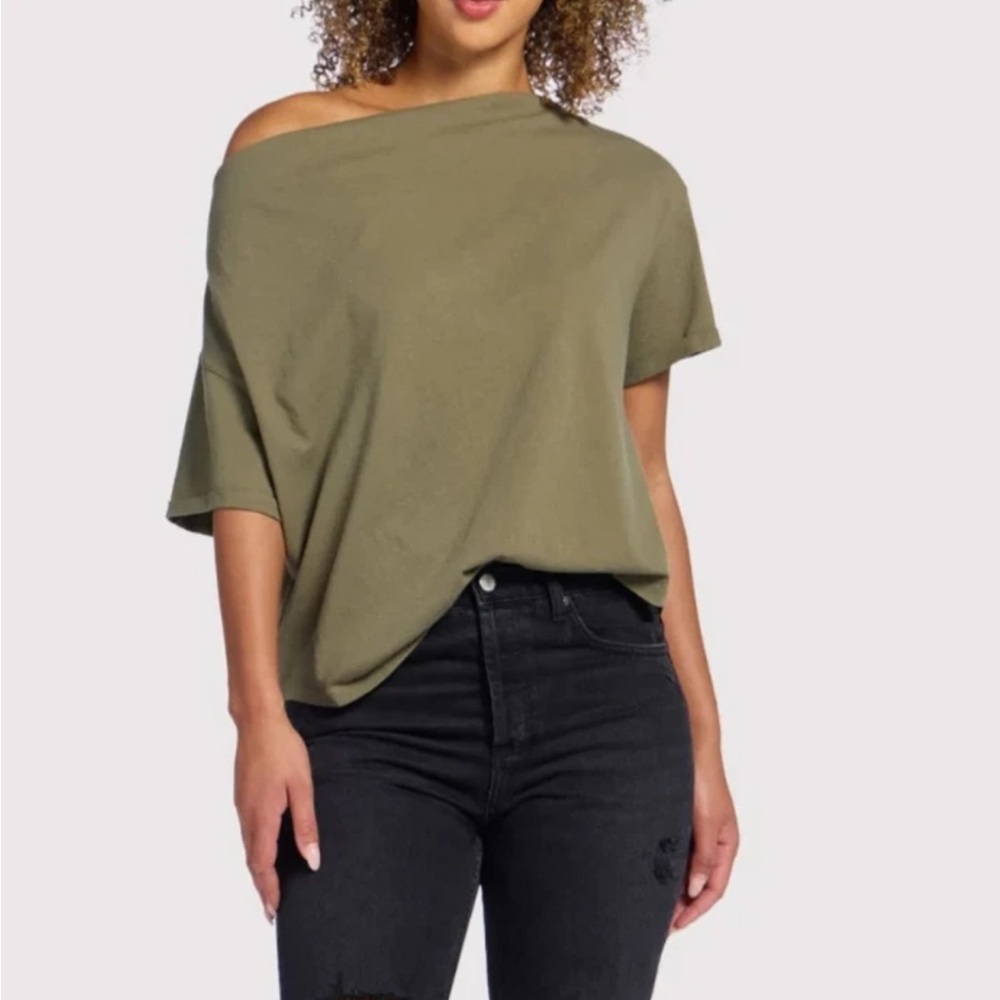 Nuuds Off The Shoulder T-Shirt In Olive Green Women’s Sz Medium 100% Cotton